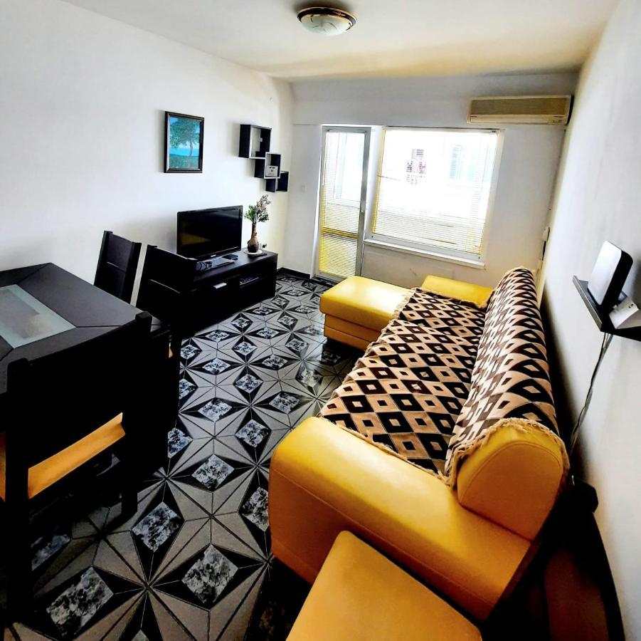 Apartment Міа Varna Eksteriør billede